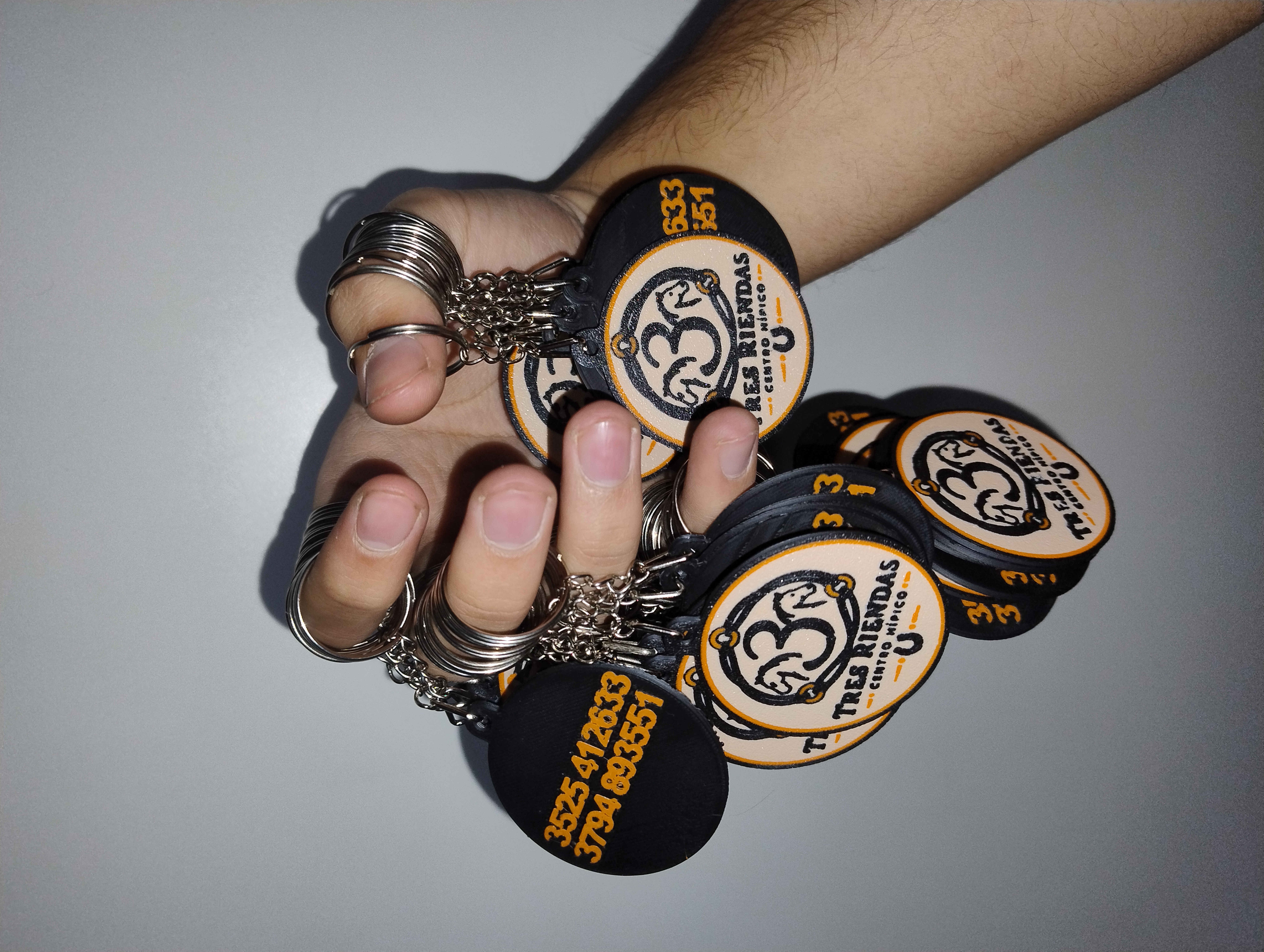 Llaveros personalizados (X60)